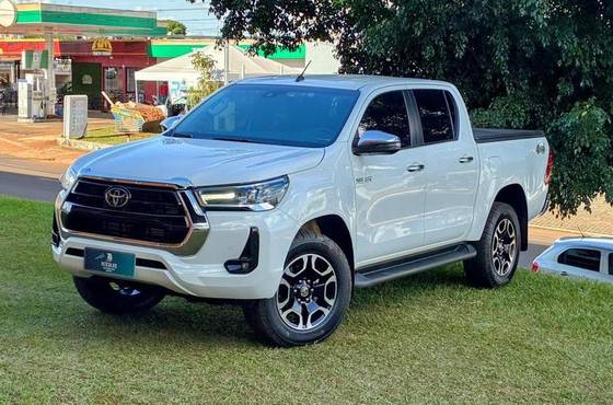 TOYOTA HILUX 2.7 VVT-i FLEX CD SR 4X2 AUTOMÁTICO